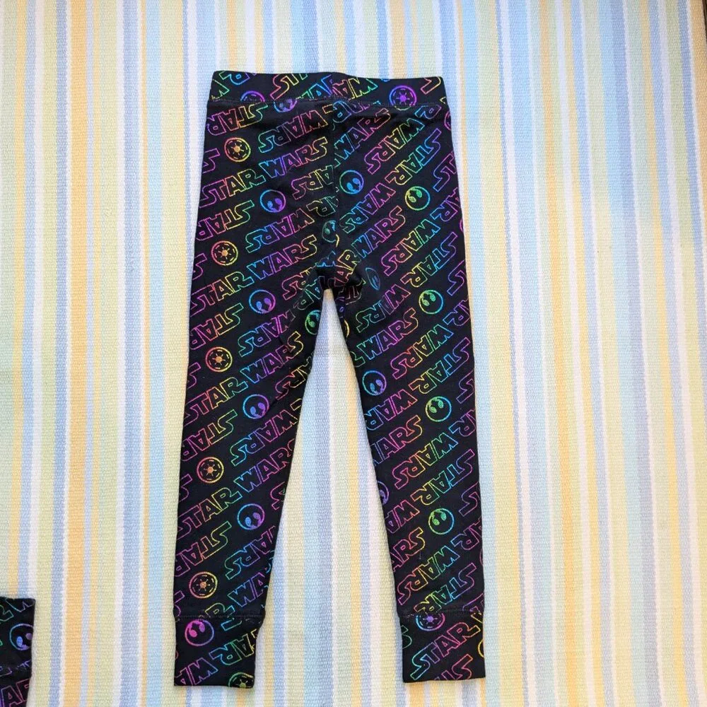 GAP Rainbow Star Wars print Pajamas PJs size 6